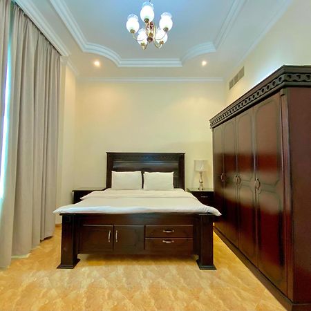 Appartement Al Misrea Tower à Manama Extérieur photo