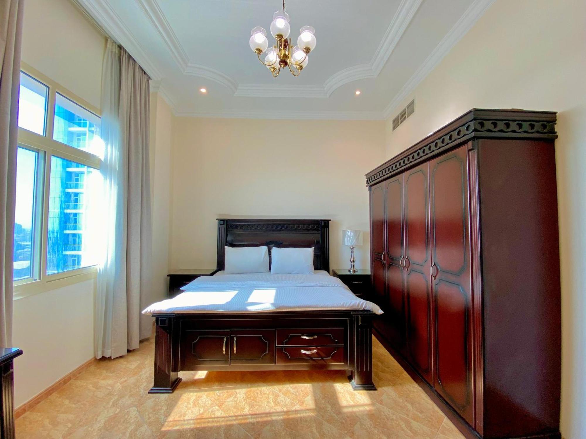 Appartement Al Misrea Tower à Manama Extérieur photo