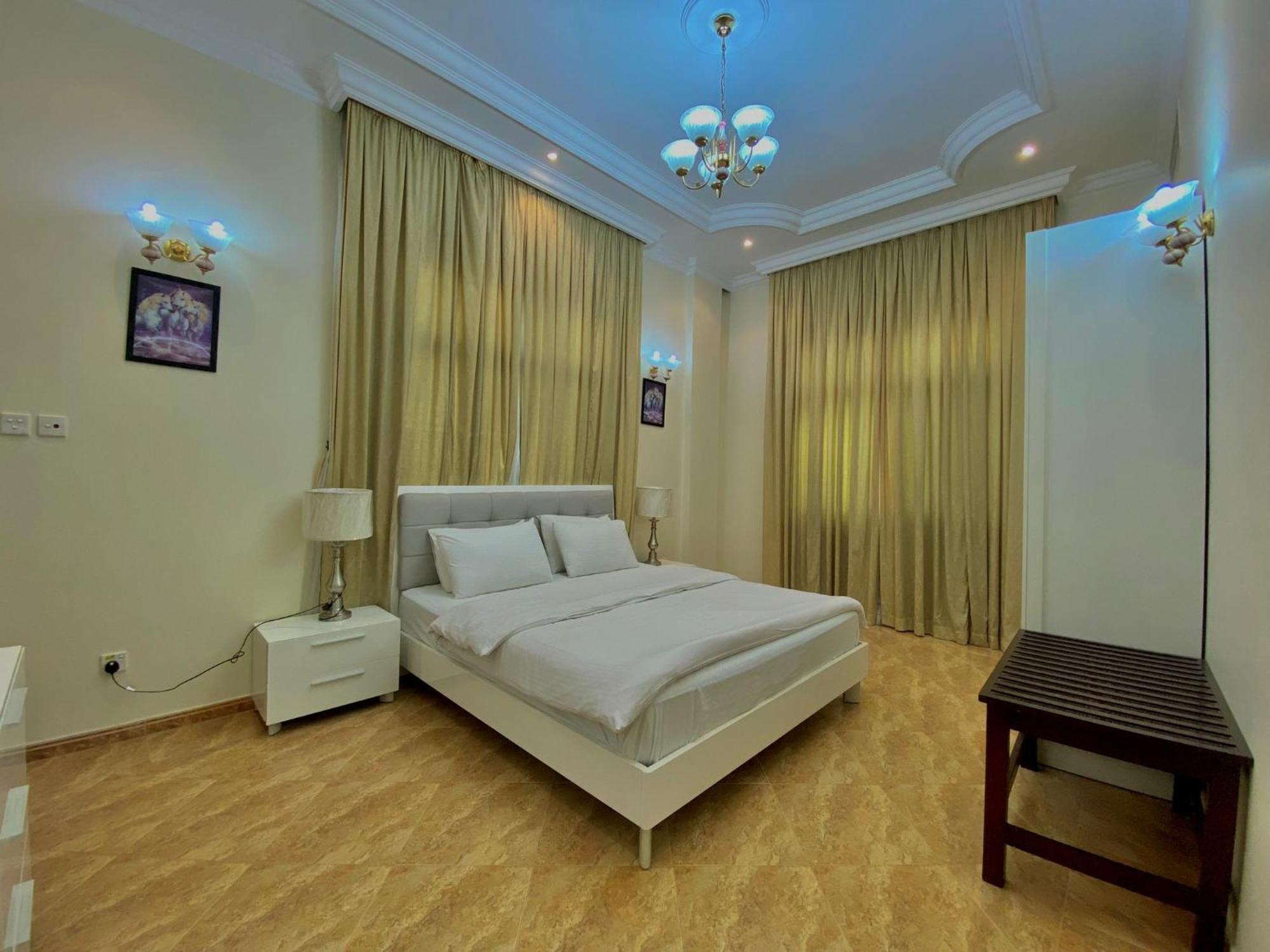 Appartement Al Misrea Tower à Manama Extérieur photo