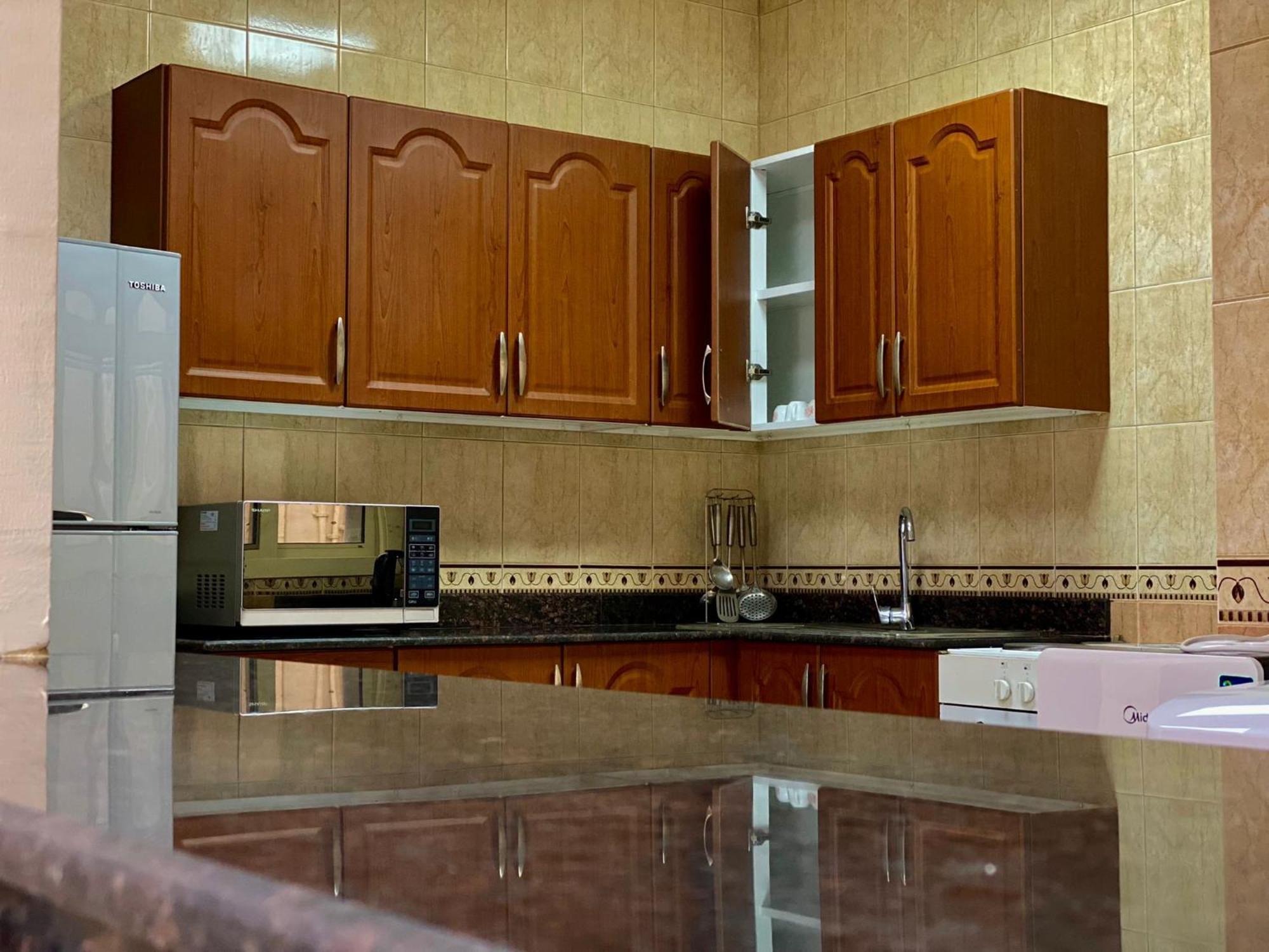 Appartement Al Misrea Tower à Manama Extérieur photo